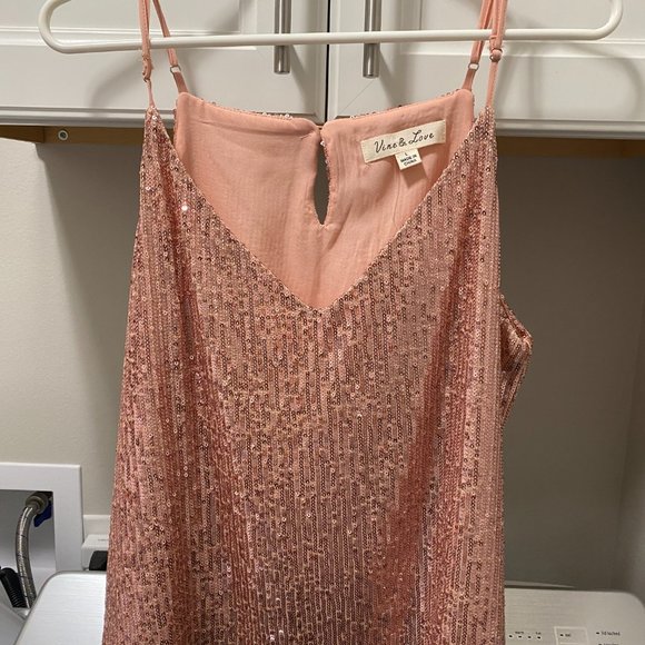 New with Tags, Pink sequin tank by Vine & Love, size large - Picture 2 of 6